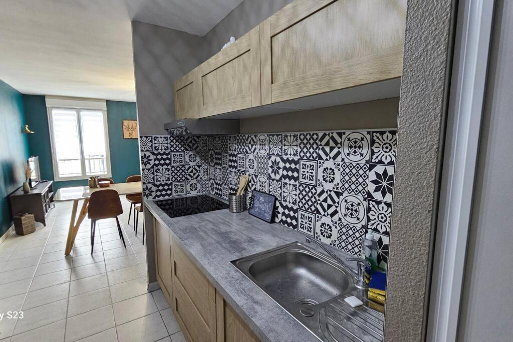 Appartement Calme Liévin Exteriör bild